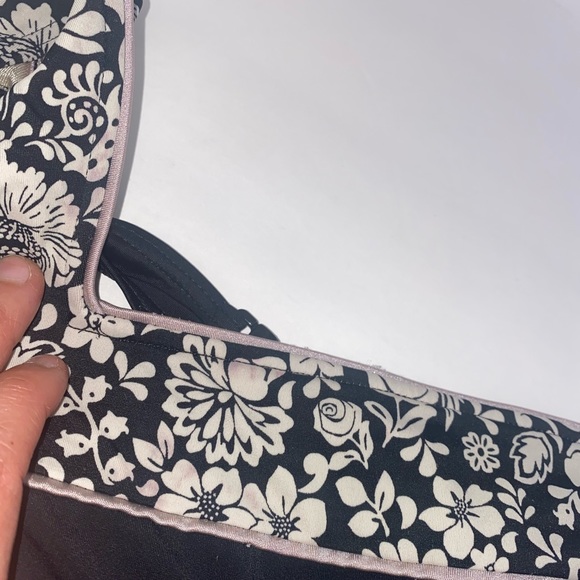 It Figures Plus Size Full Coverage Big Bust Swimsuit - Picture 4 of 9